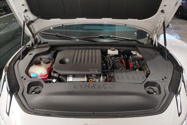 Used Lynk & Co 07 2024 EM-P 126 Long-Range Halo
