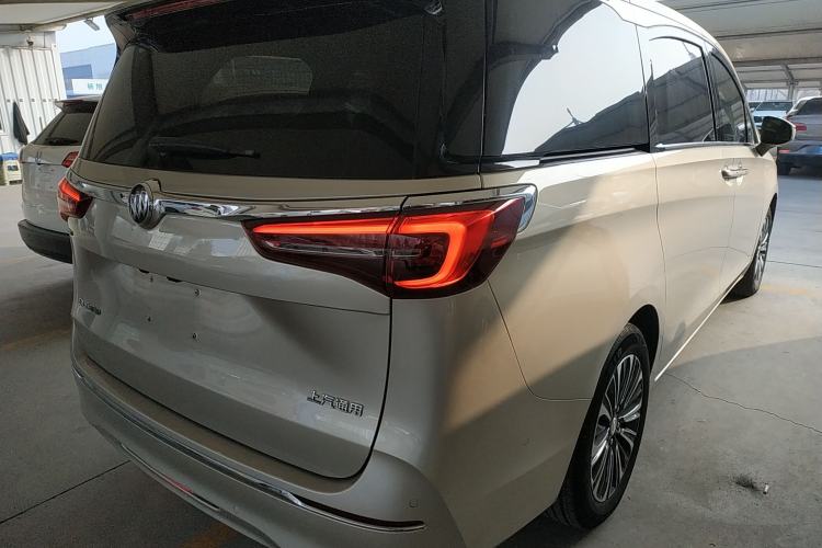 Used Buick GL8 2022 ES Land Cruiser 653T Luxury Model
