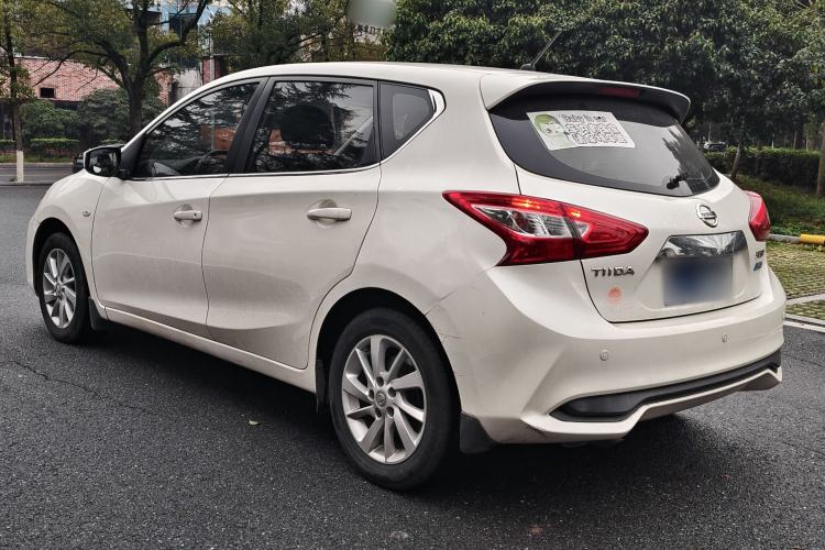 Used Nissan Tiida 2016 1.6L CVT Cool Dynamic Edition