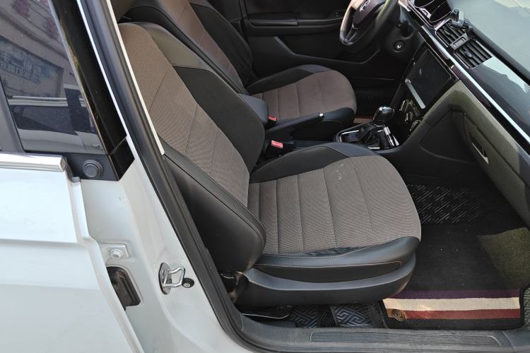 Used Volkswagen C-TREK 2017 1.6L Automatic Comfort Model
