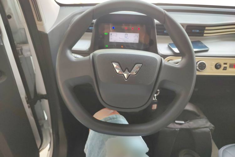 Used Wuling Hongguang MINIEV 2022 Easy Version Lithium-NMC
