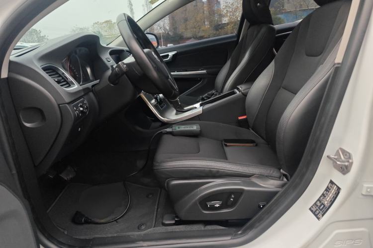 Used Volvo S60 2016 S60L T3 Smart Drive Edition
