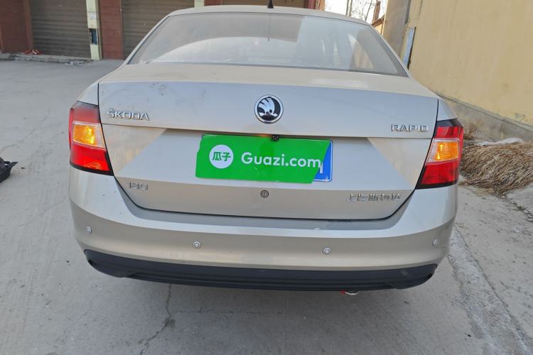 Used Skoda Rapid 2018 1.6L Manual Standard Edition