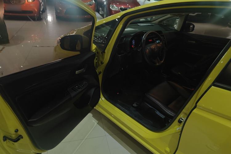 Used Honda Fit 2016 1.5L LXS CVT Comfort Sunroof Version