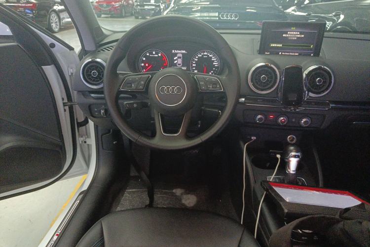 Used Audi A3 2020 Limousine 35 TFSI Fashion Edition China VI Emission Standard