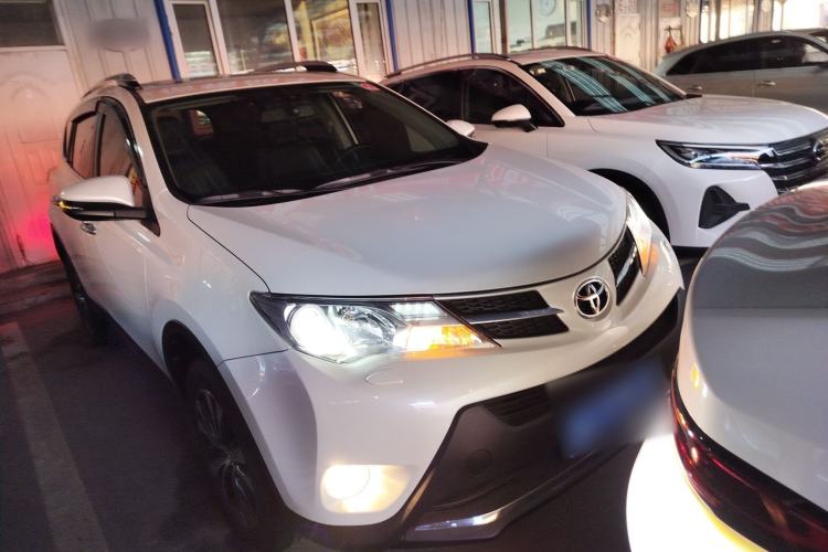 Used Toyota RAV4 2015 2.5L Automatic 4x4 Elite Edition
