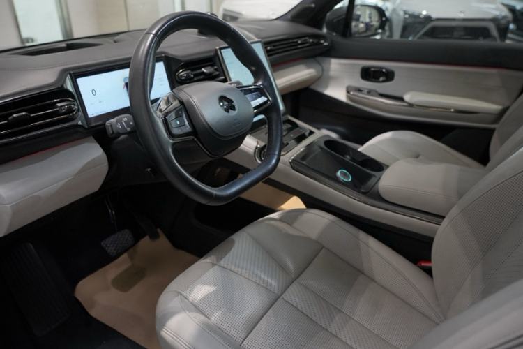 Used Nio ES8 2020 580 km Range Signature Edition Six-Seater Version
