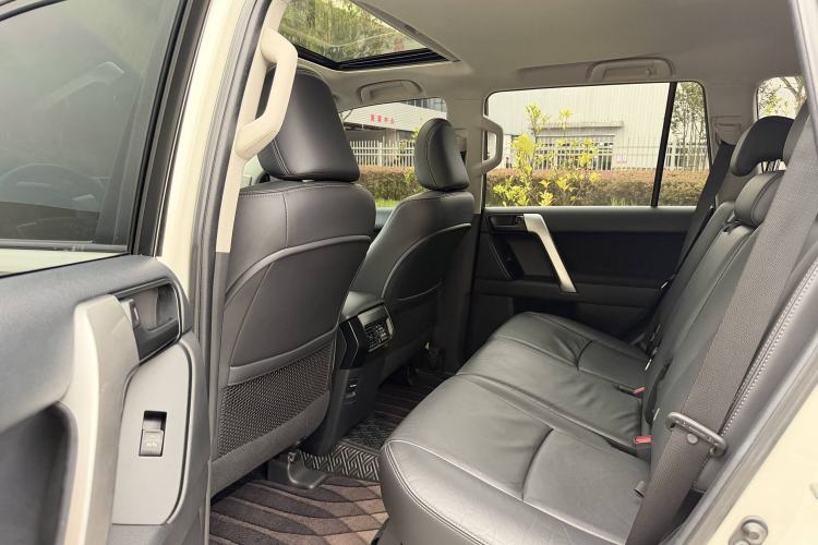 Used Toyota Prado 2016 2.7L Automatic Standard Edition
