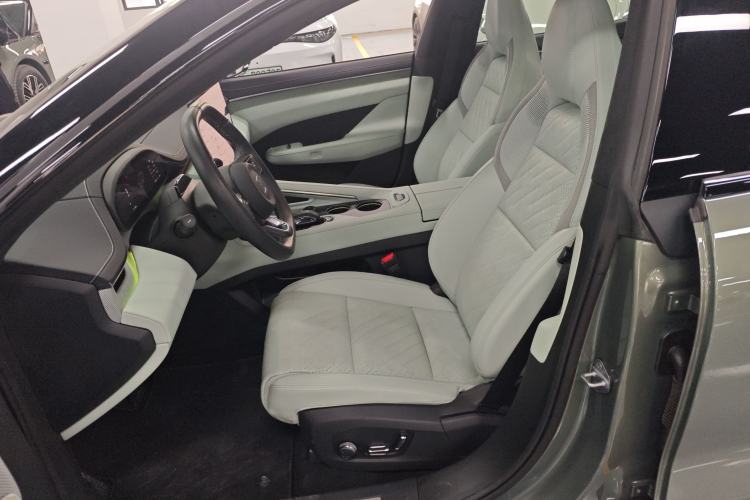 Used Zeekr 001 2024 WE Edition 100 kWh Rear-Drive
