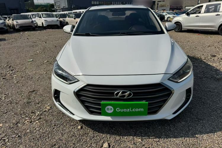 Used Hyundai Elantra 2016 1.4T Dual-Clutch Xuan Dong · Dynamic Version
