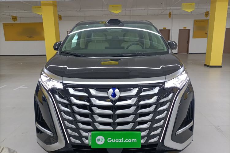 Used Denza D9 2025 DM-i Intelligent Drive 1020 Four-Wheel Drive Flagship Model