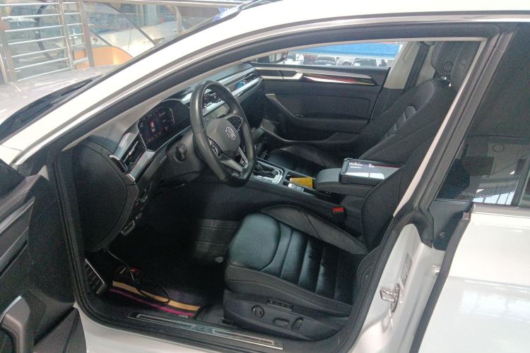 Used Volkswagen FAW-Volkswagen CC 2023 380TSI Striking Edition
