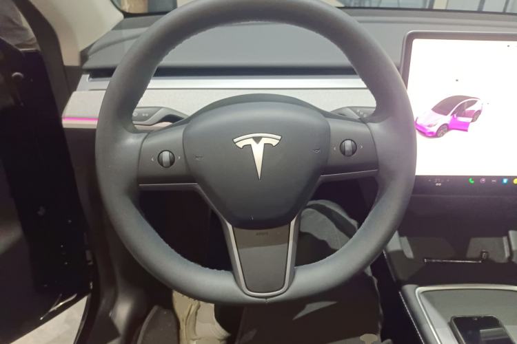 Used Tesla Model Y 2023 Rear-Wheel-Drive Version