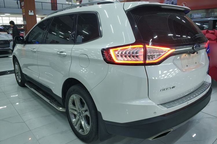 Used Ford Edge 2016 EcoBoost 245 Two-Wheel-Drive Titanium 7-Seater
