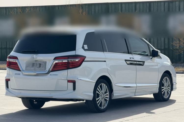 Used Honda Elysion 2016 2.4L Supreme Edition
