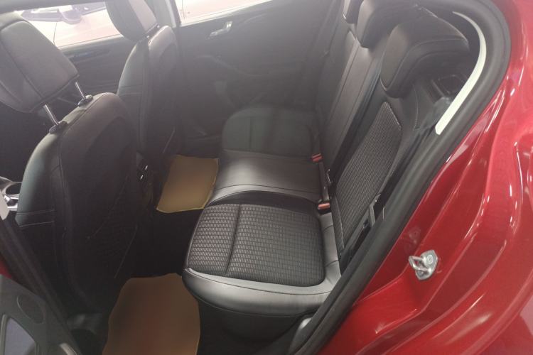 Used Ford Focus 2021 Hatchback EcoBoost 180 Automatic Titanium Edition
