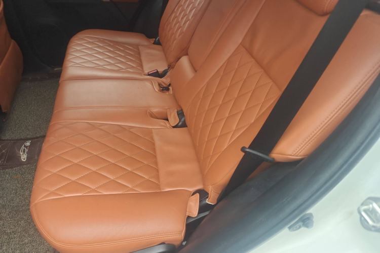 Used Toyota RAV4 2015 2.0L CVT Two-Wheel Drive Fashion Edition
