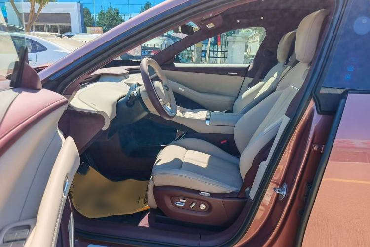 Used  YU7 2025 Ultra-Long Range Rear-Wheel Drive Version
