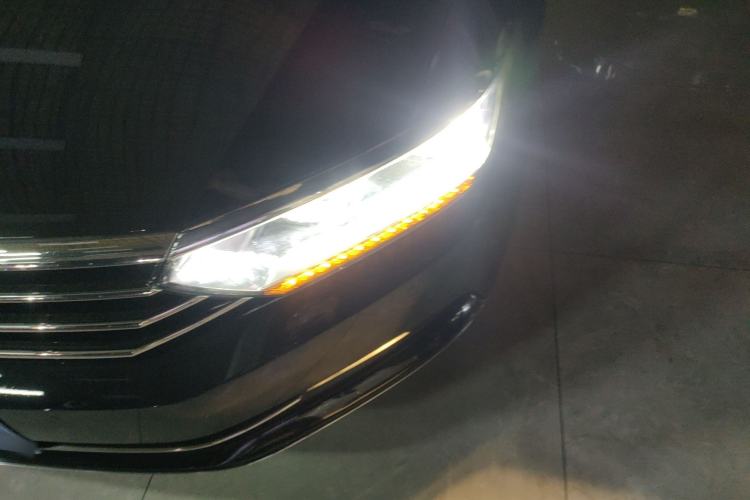 Used Volkswagen Magotan 2019 330TSI DSG Luxury Version China VI Standard