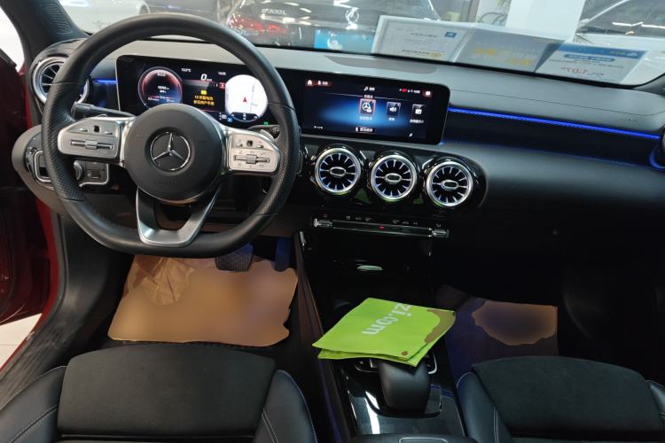 Used Mercedes-Benz A-Class 2020 Restyled A 200 L Sport Sedan Fashion Version
