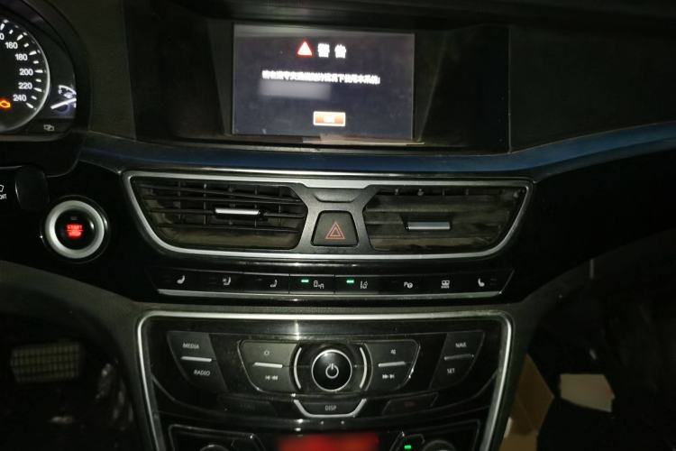 Used Geely Auto Emgrand GT 2015 1.8T Flagship Model
