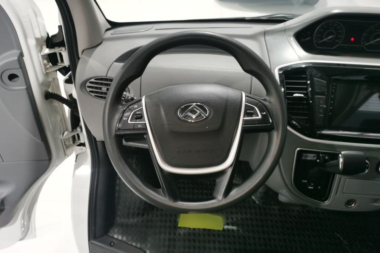 Used SAIC MAXUS Xintu V80 2021 2.0T AMT Classic Aoyuntong Long Wheelbase Mid-Roof 6/7/8/9-Seater
