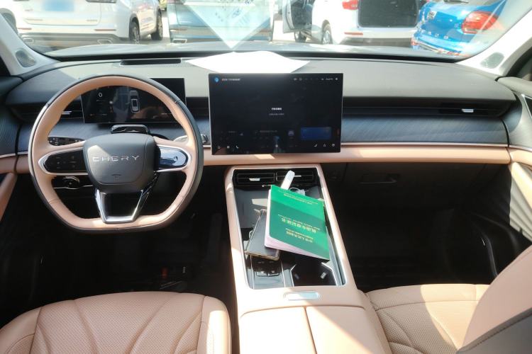 Used Chery Tiggo 8 L 2024 2.0T Two-Wheel Drive Prestige Version 5 Seats
