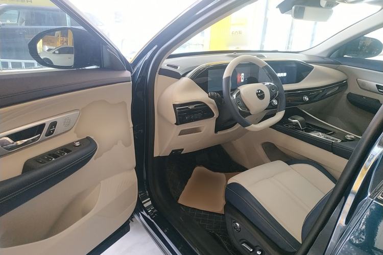 Used Dongfeng Aeolus Huge 2022 Mach Power 1.5T Dare-to-Love Edition