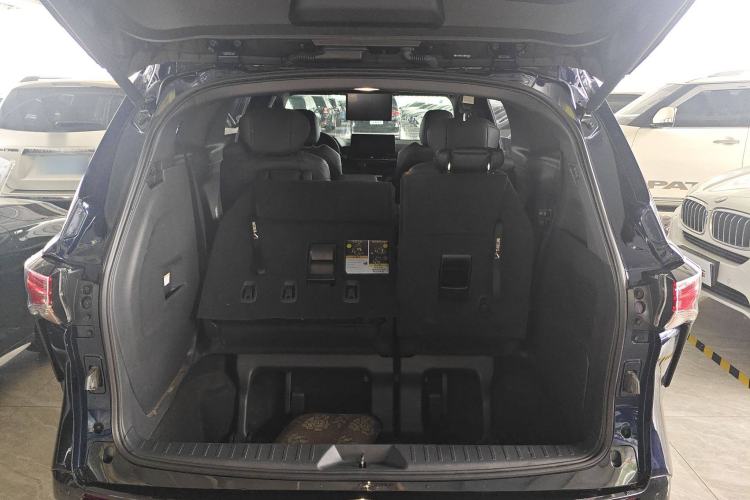 Used Toyota Sienna 2021 2.5L Hybrid Platinum Edition
