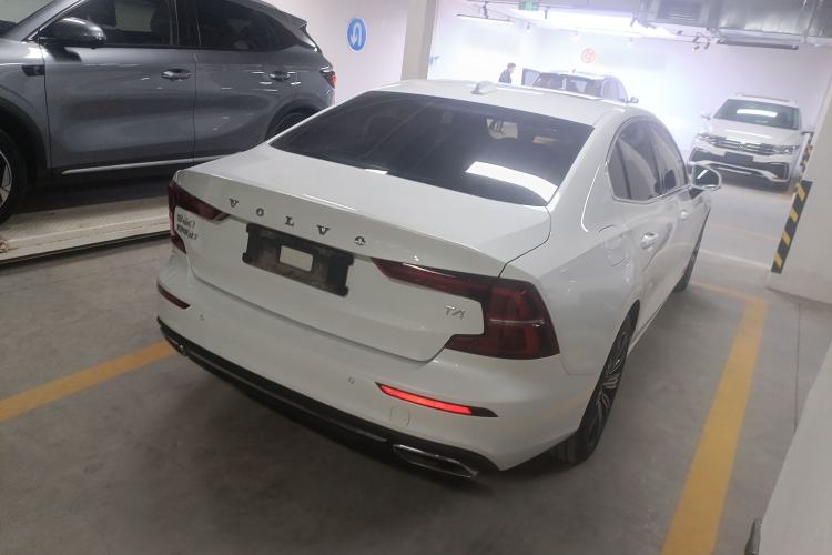 Used Volvo S60 2021 T4 Zhiyuan Luxury Edition