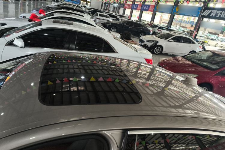 Used BMW 5 Series 2014 525Li Luxury Design Package
