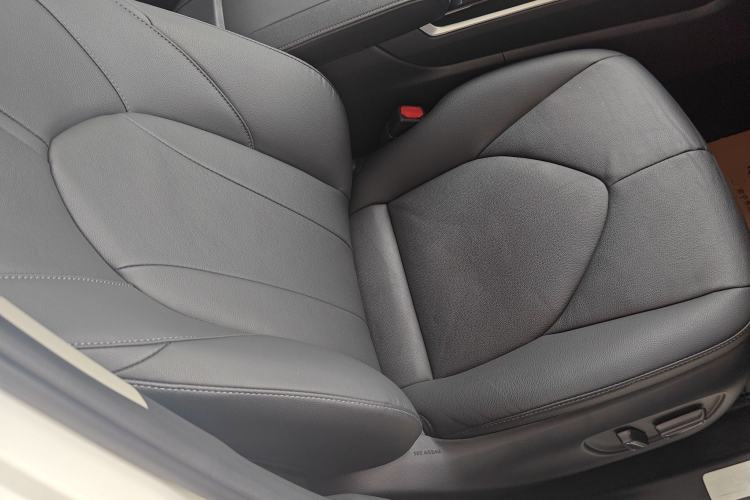 Used Toyota Highlander 2022 Dual-Engine 2.5L Four-Wheel Drive Prestige Version 7 Seats