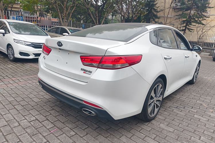 Used Kia K5 2017 2.0L Automatic 15th Anniversary Special Edition LUX
