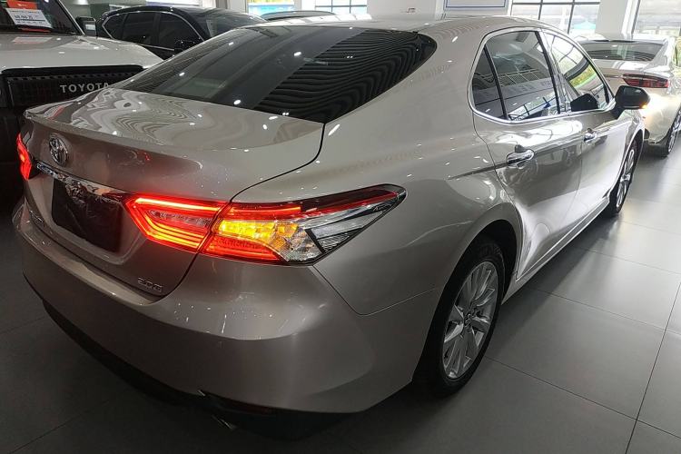 Used Toyota Camry 2019 Revised Version 2.0G Luxury Edition