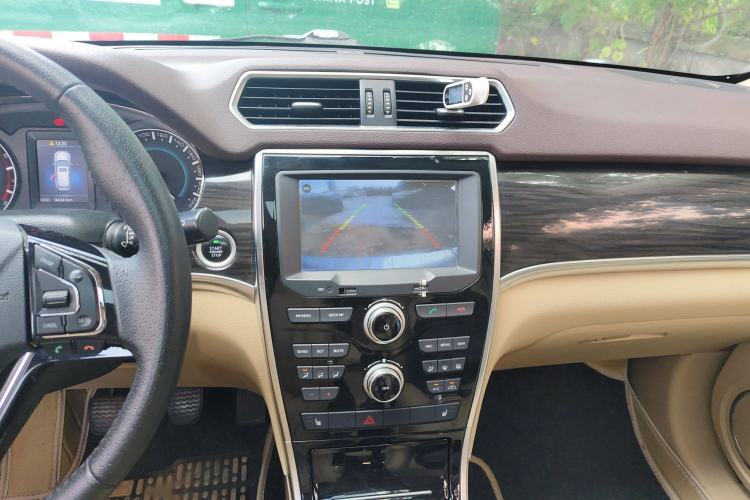 Used Haval H2 2014 1.5T Manual Two-Wheel Drive Elite Edition
