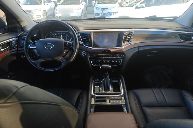 Used GAC Trumpchi GS8 2017 320T Two-Wheel Drive Luxury Smart Connectivity Version (7 Seats)
