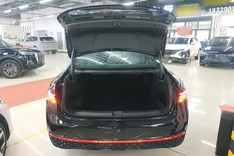 Used Volkswagen Passat 2025 Pro 380TSI Starry Dragon Luxury Edition
