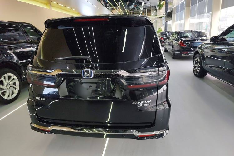 Used Honda Elysion 2022 2.0L eHEV Luxury First Edition
