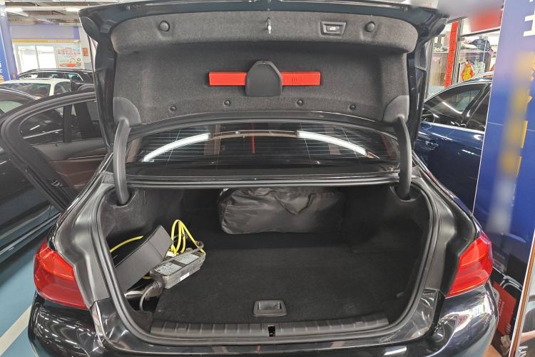 Used BMW 5 Series New Energy 2019 530Le Luxury Package
