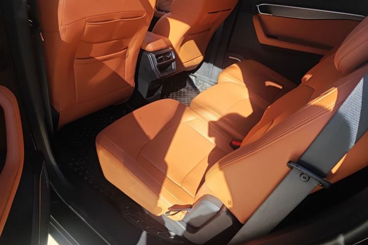 Used Geely Auto Haoyue L 2024 2.0T DCT Flagship Version
