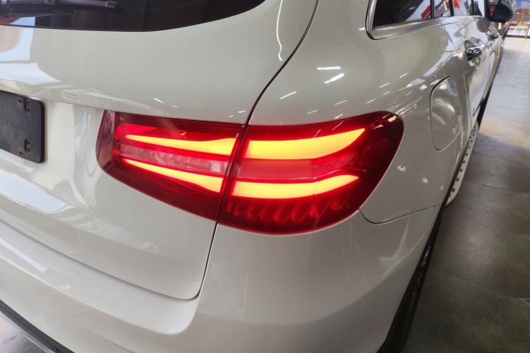 Used Mercedes-Benz GLC 2017 GLC 260 4MATIC Dynamic Edition
