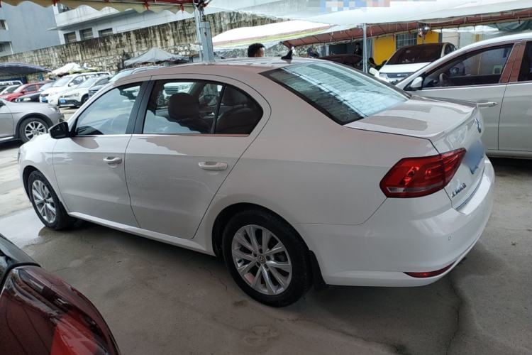 Used Volkswagen Lavida 2015 230TSI DSG Comfort Edition
