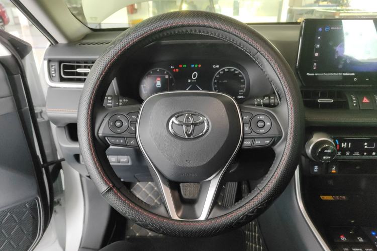 Used Toyota RAV4 2024 2.0L CVT Two-Wheel Drive Fashion Plus Edition
