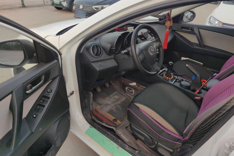 Used Mazda Mazda 3 2015 Sedan 1.6L Manual Comfort Model