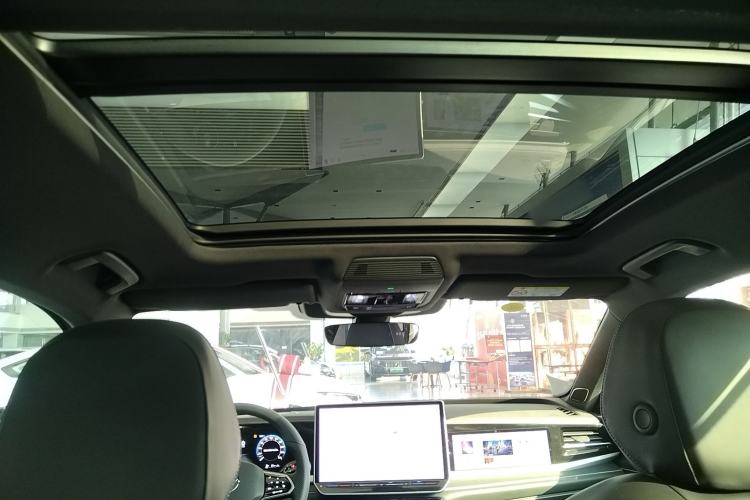 Used Volkswagen Passat 2025 Pro 380TSI Starry Dragon Luxury Edition