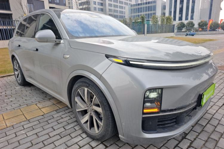 Used Li Auto L8 2023 Pro Model
