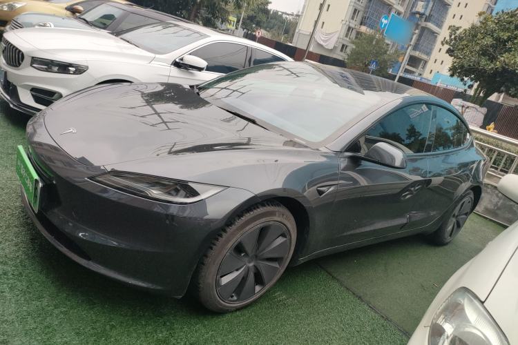 Used Tesla Model 3 2023 Rear-Wheel-Drive Version
