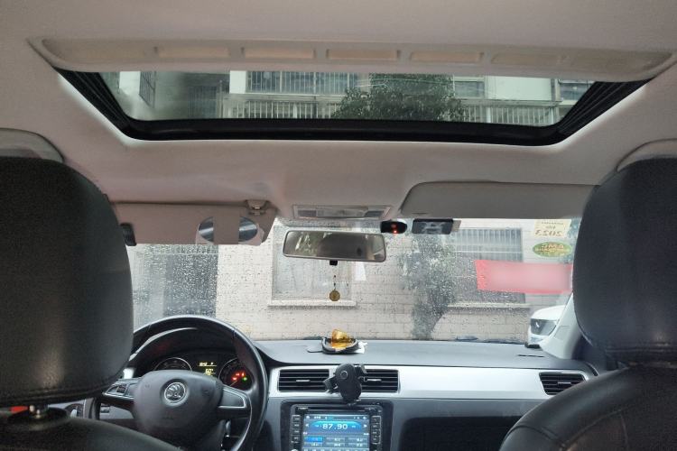 Used Skoda Rapid Spaceback 2014 1.4 TSI DSG Trend Edition