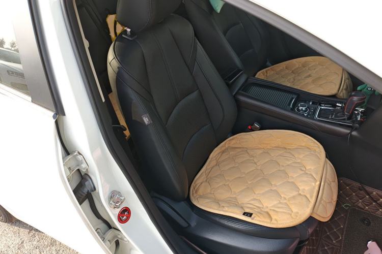 Used Mazda Mazda 3 Axela 2017 Hatchback 2.0L Automatic Sport Model China V Emission Standard
