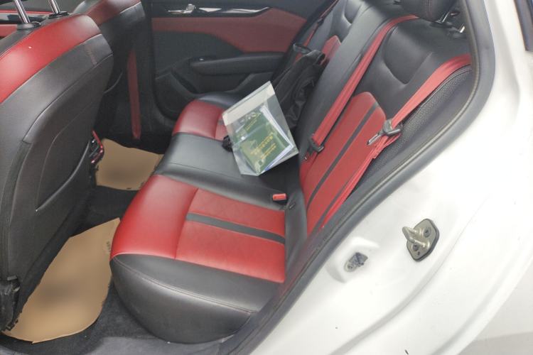 Used Dongfeng Aeolus Yixuan 2021 230T Automatic Zuiying Knight Edition
